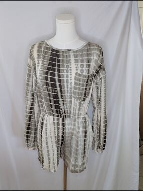 Akair Olive Black White Romper Long sleeve NWT Large